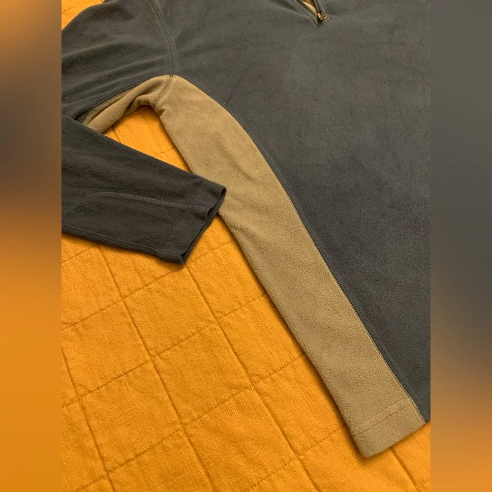 Fleece Pullover Sweatshirt - Picture 5 of 10